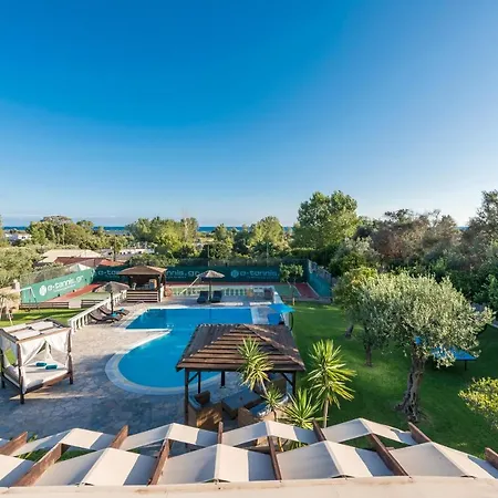 Maxim With Private Pool & Tennis Court *